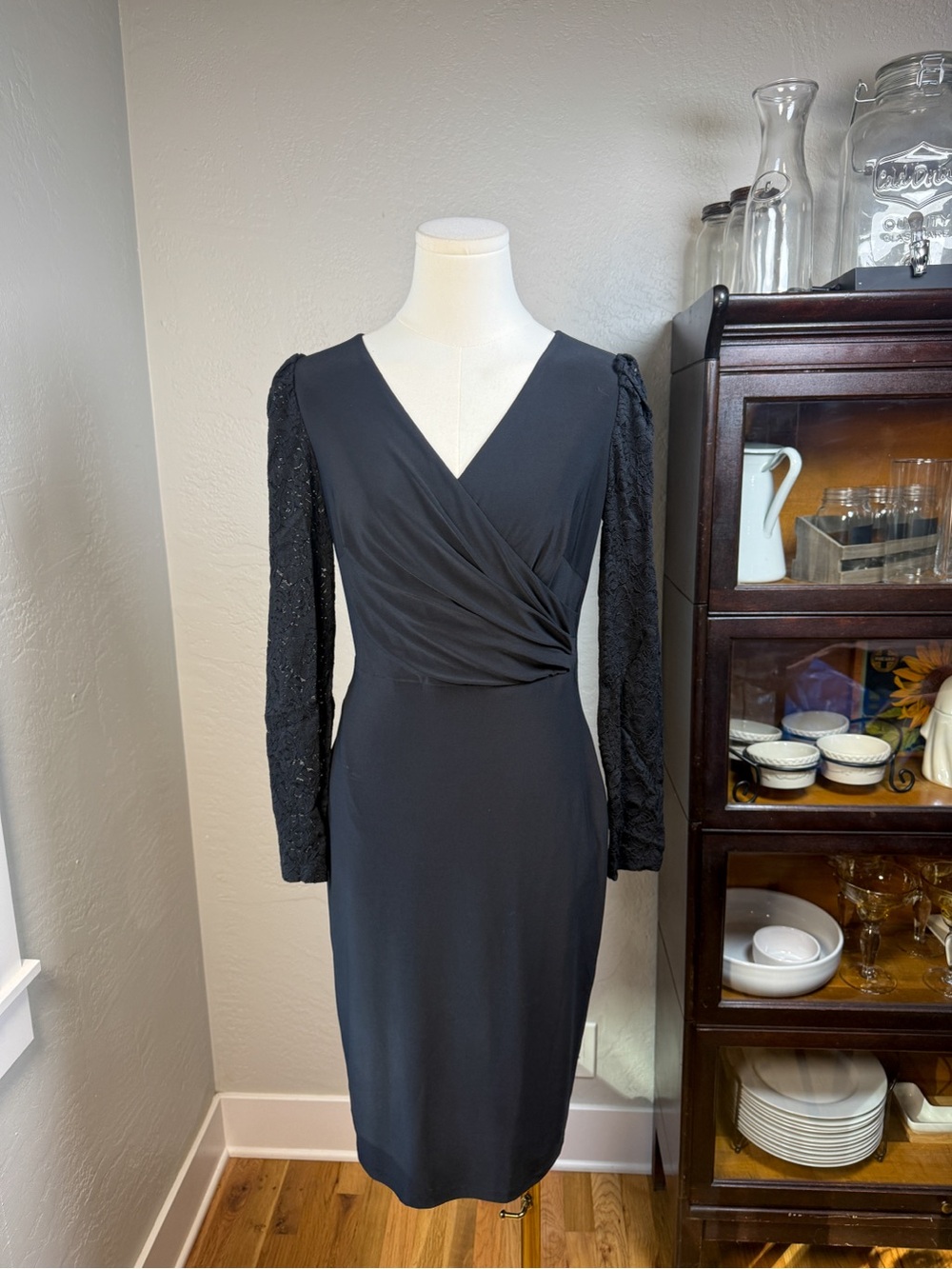 Lauren Ralph Lauren Black Wrap Sheath Dress Lace Long Sleeve Cocktail Size 0